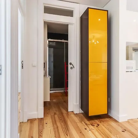 Apartment Campo De Ourique Modern Bright With Office Lisbon