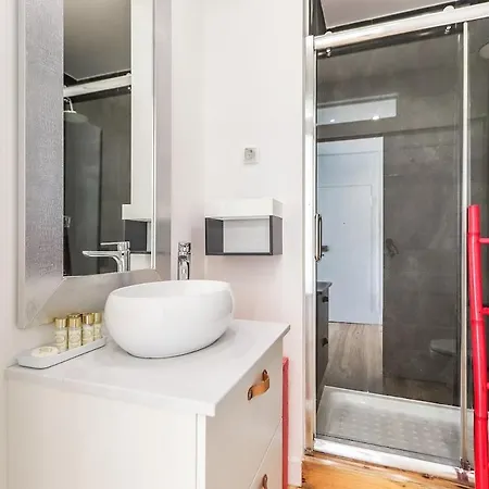 Campo De Ourique Modern Bright With Office 아파트 리스본